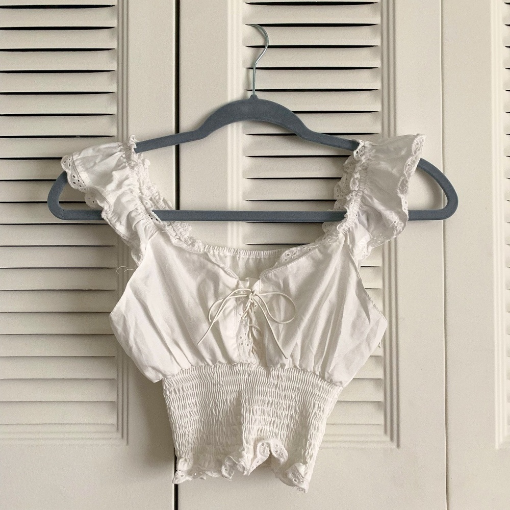 SHEIN Women's Ruffle Edge Front Knot Vintage Style Top